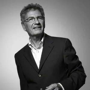 عکس پرفیومر Max Gavarry